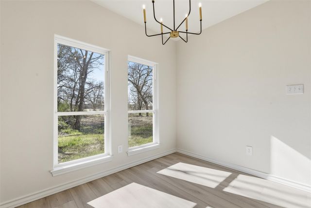 609 W Washington Avenue, Whitney, TX 76692