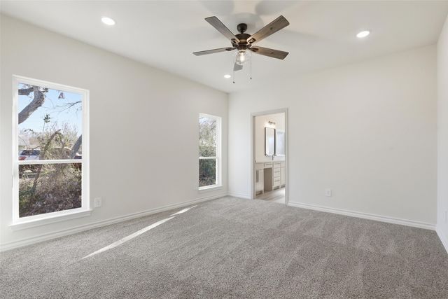 609 W Washington Avenue, Whitney, TX 76692