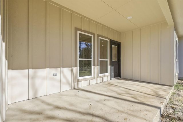 609 W Washington Avenue, Whitney, TX 76692