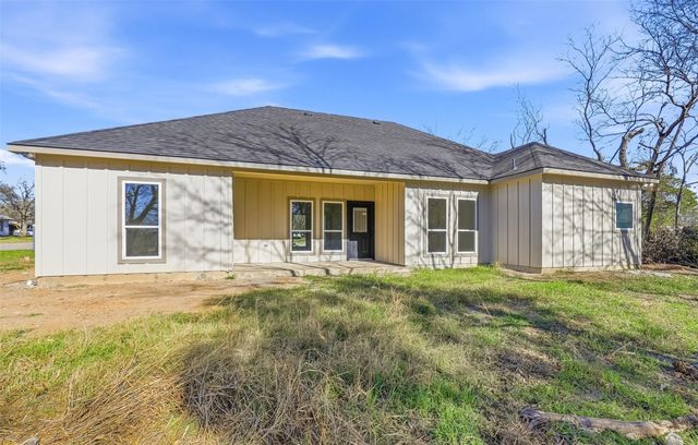 609 W Washington Avenue, Whitney, TX 76692