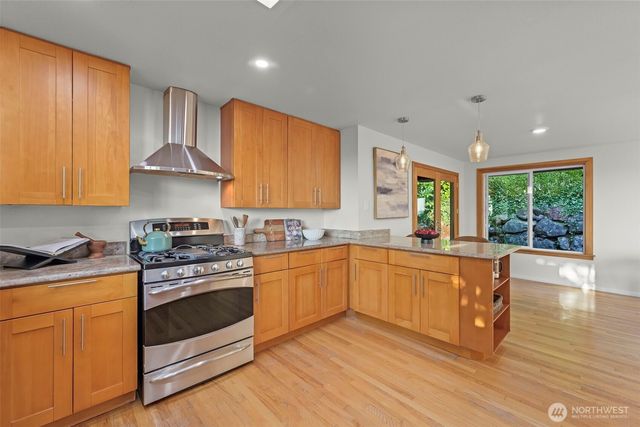 1822 Copalis Street NE, Tacoma, WA 98422