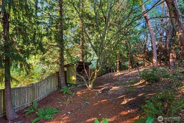 1822 Copalis Street NE, Tacoma, WA 98422