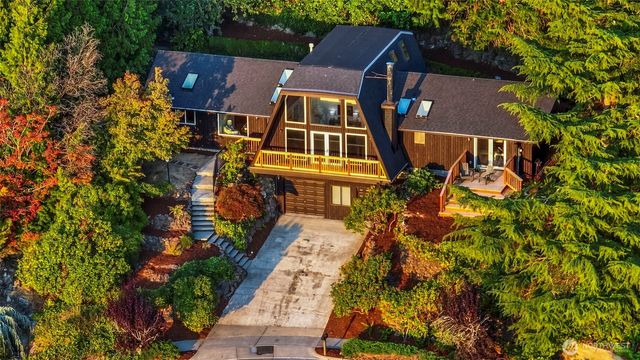 1822 Copalis Street NE, Tacoma, WA 98422