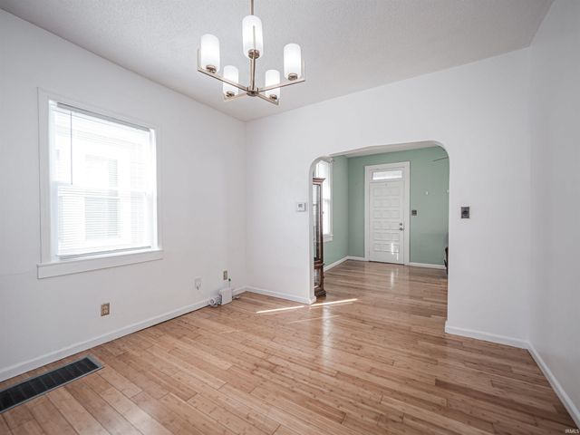 1409 E Walnut Street, Evansville, IN 47714