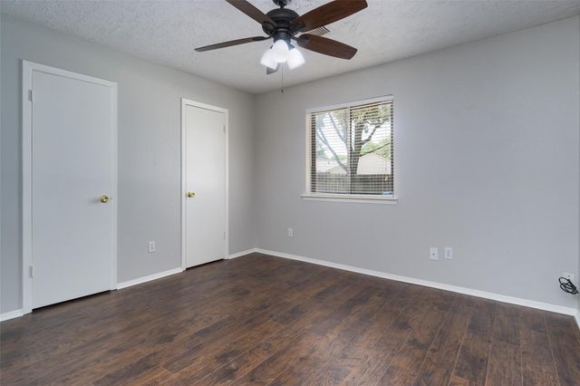 2902 Laurelridge Drive, League City, TX 77573