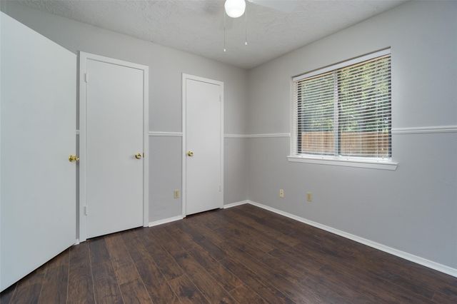 2902 Laurelridge Drive, League City, TX 77573