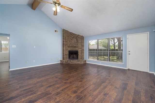 2902 Laurelridge Drive, League City, TX 77573
