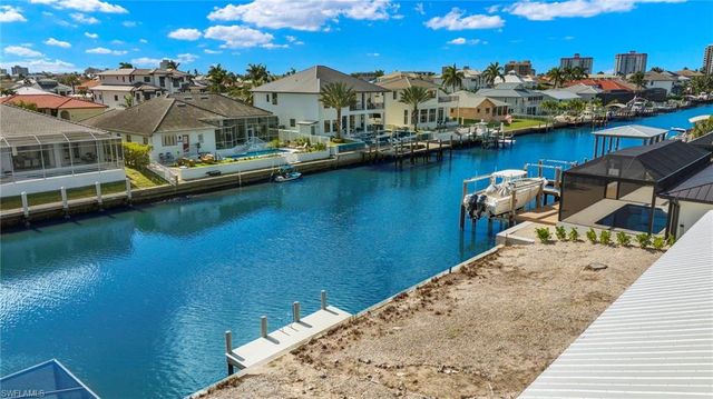 454 Flamingo AVE, Naples, FL 34108