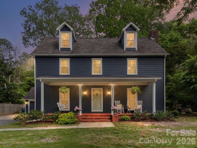 4308 Meadowridge Drive, Charlotte, NC 28226