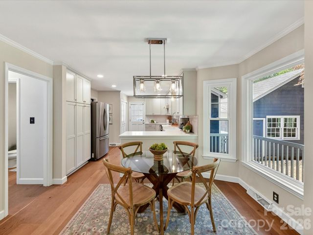 4308 Meadowridge Drive, Charlotte, NC 28226