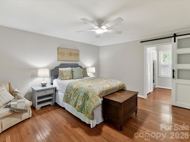 4308 Meadowridge Drive, Charlotte, NC 28226