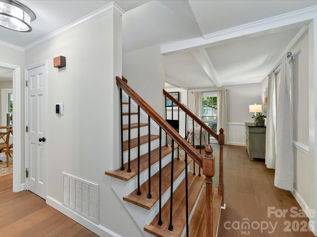 4308 Meadowridge Drive, Charlotte, NC 28226