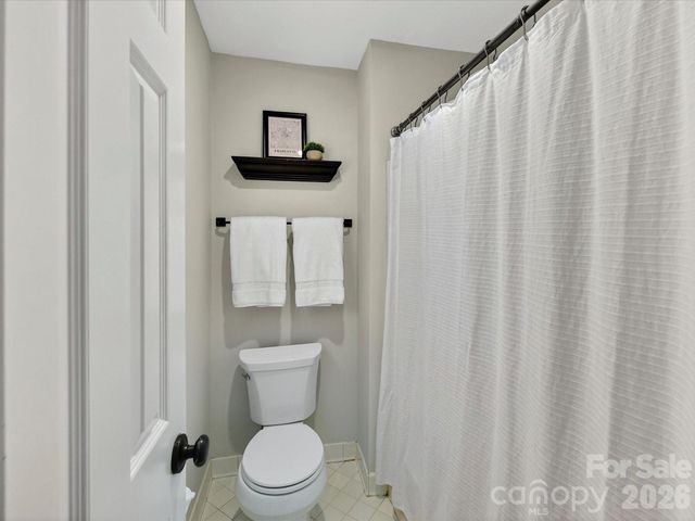 4308 Meadowridge Drive, Charlotte, NC 28226