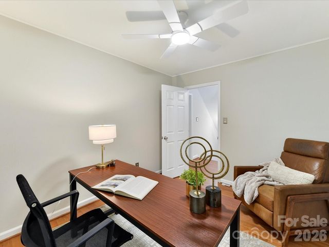 4308 Meadowridge Drive, Charlotte, NC 28226