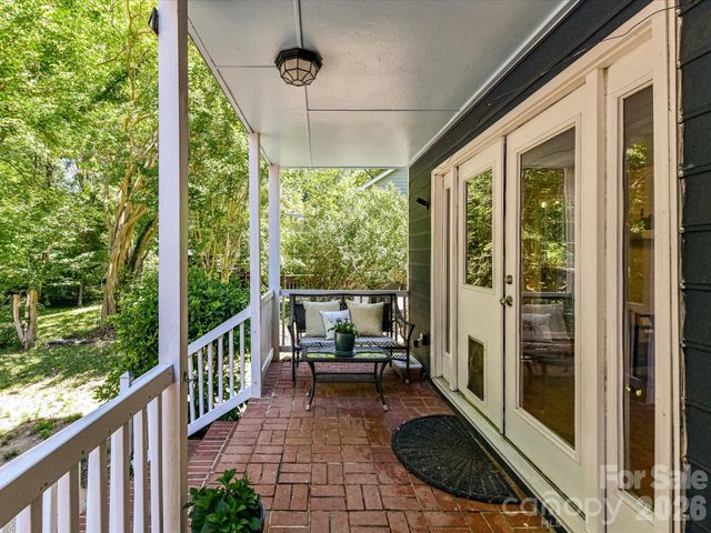 4308 Meadowridge Drive, Charlotte, NC 28226