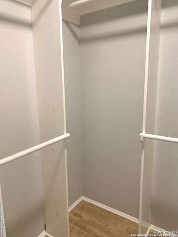 5511 Eaglewood St, San Antonio, TX 78233