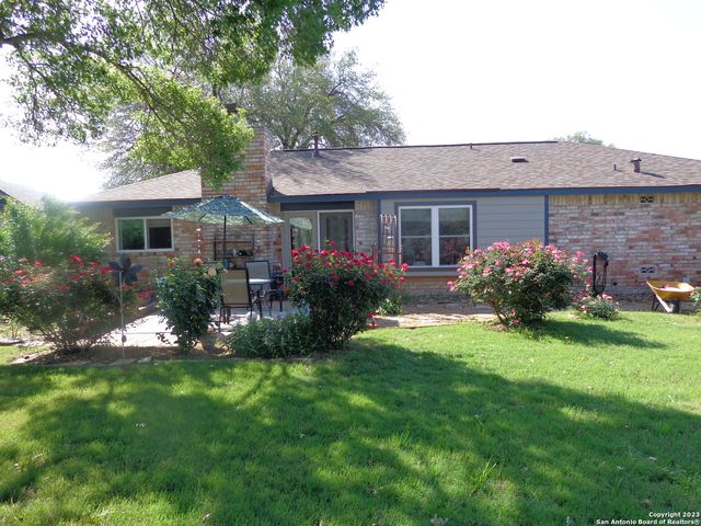 5511 Eaglewood St, San Antonio, TX 78233