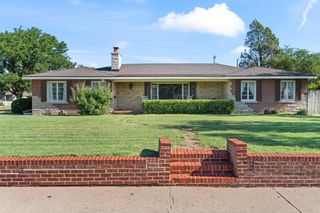 1601 8TH Avenue, Canyon, TX 79015