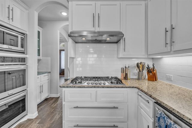 900 Netherfield Parkway, Mansfield, TX 76063