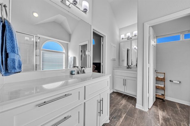 900 Netherfield Parkway, Mansfield, TX 76063