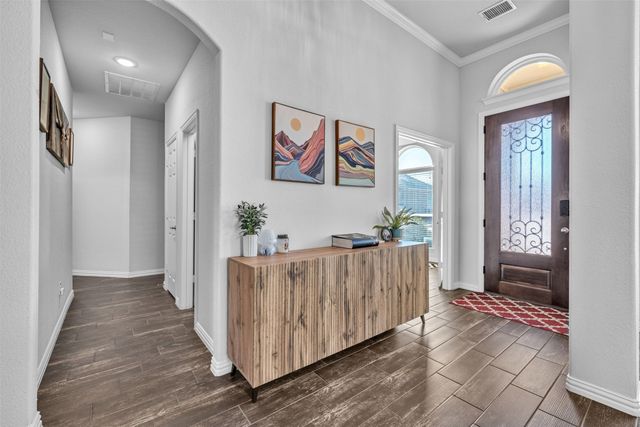 900 Netherfield Parkway, Mansfield, TX 76063