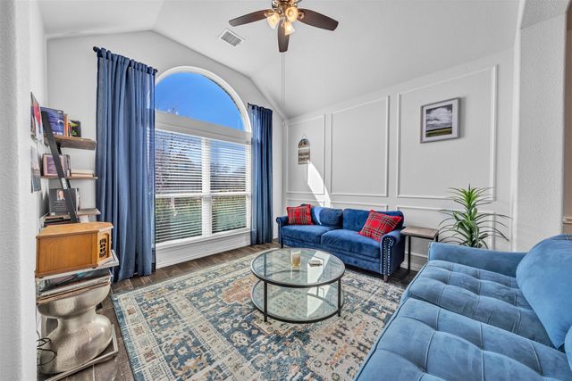 900 Netherfield Parkway, Mansfield, TX 76063