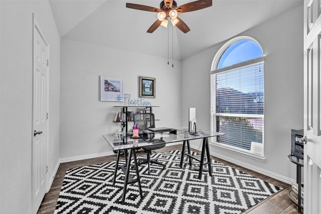 900 Netherfield Parkway, Mansfield, TX 76063