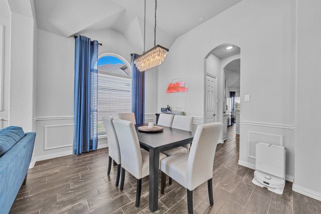 900 Netherfield Parkway, Mansfield, TX 76063