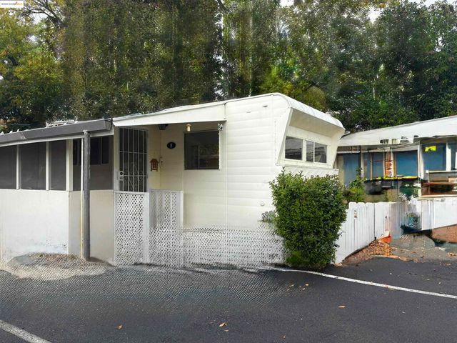 2050 Monument, Pleasant Hill, CA 94523