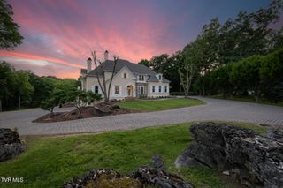 408 Fairway Estates Drive, Blountville, TN 37617