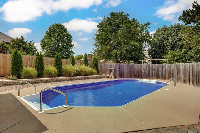 2019 North Preakness Drive, Nixa, MO 65714