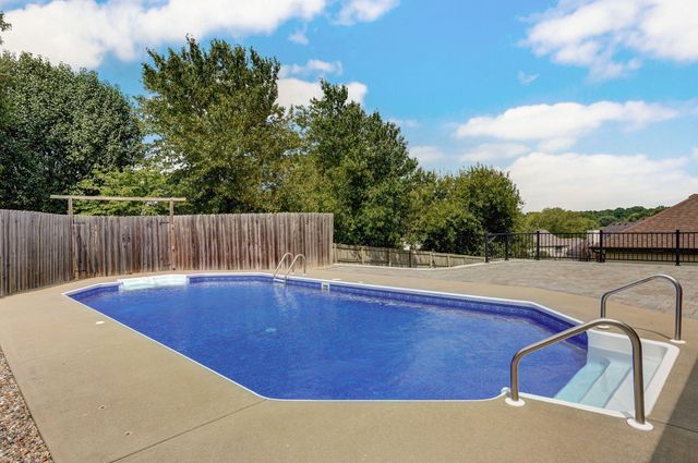 2019 North Preakness Drive, Nixa, MO 65714