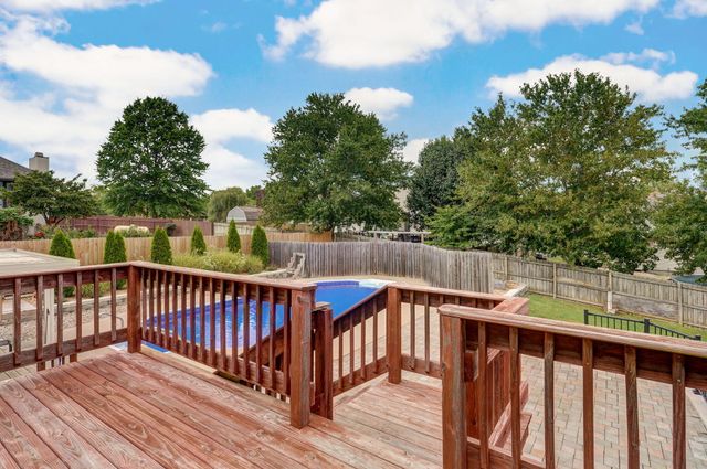 2019 North Preakness Drive, Nixa, MO 65714