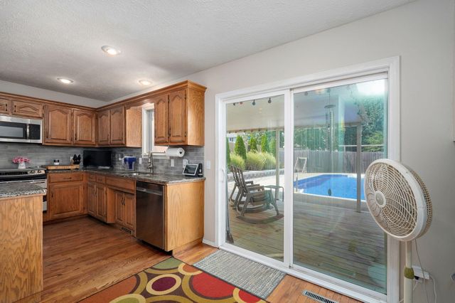 2019 North Preakness Drive, Nixa, MO 65714