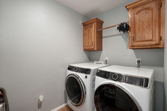 2019 North Preakness Drive, Nixa, MO 65714