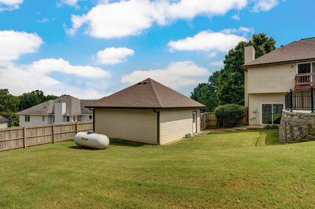 2019 North Preakness Drive, Nixa, MO 65714