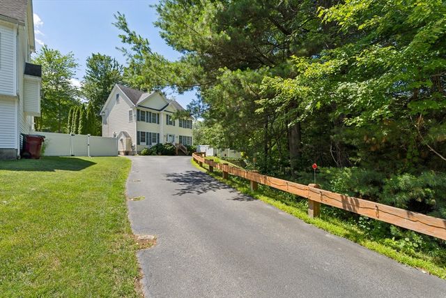 9 Perron Way, Lowell, MA 01854