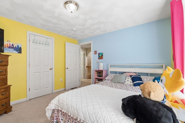 9 Perron Way, Lowell, MA 01854