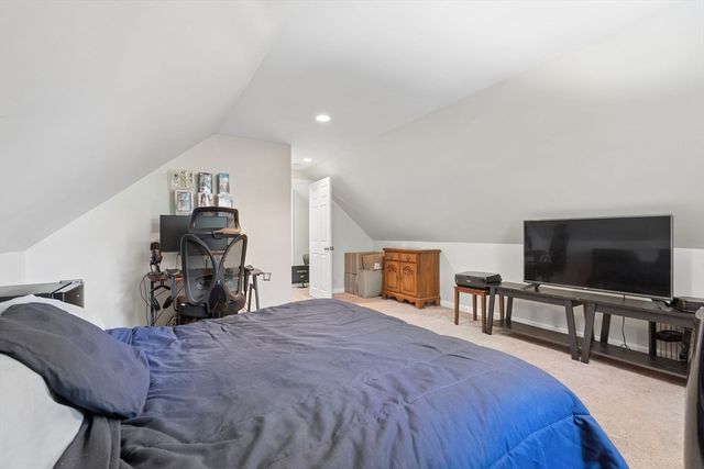 9 Perron Way, Lowell, MA 01854