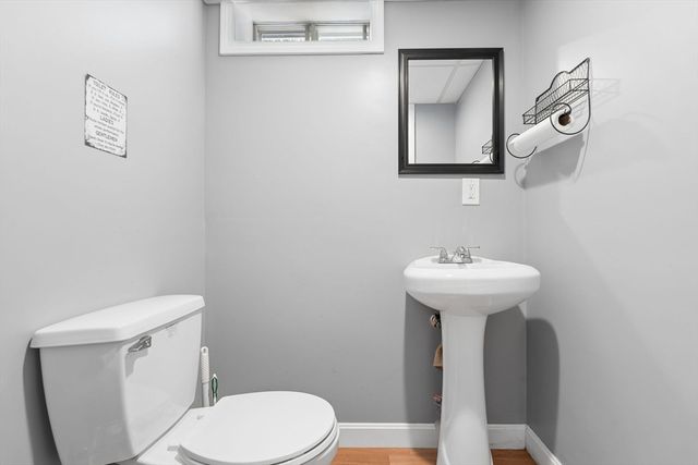 9 Perron Way, Lowell, MA 01854