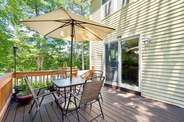 9 Perron Way, Lowell, MA 01854