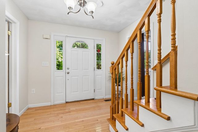 9 Perron Way, Lowell, MA 01854