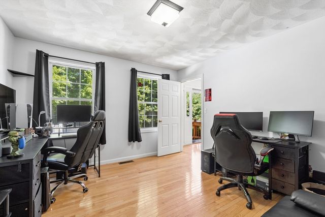9 Perron Way, Lowell, MA 01854