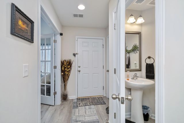 2035 Barnhart Drive, Sumter, SC 29153