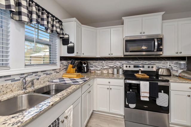 2035 Barnhart Drive, Sumter, SC 29153
