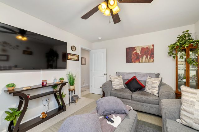 2035 Barnhart Drive, Sumter, SC 29153