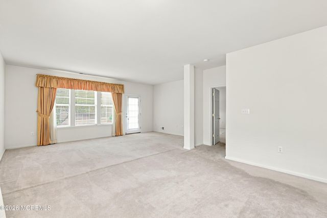 68 Stamford Drive, Jackson, NJ 08527