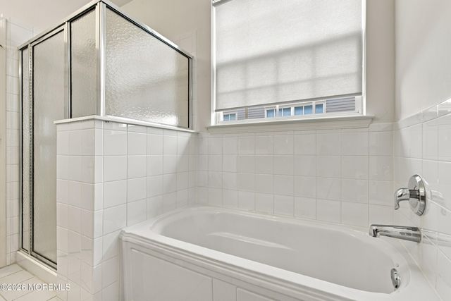 68 Stamford Drive, Jackson, NJ 08527