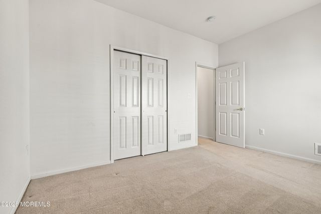 68 Stamford Drive, Jackson, NJ 08527