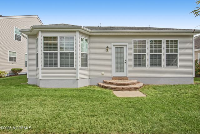 68 Stamford Drive, Jackson, NJ 08527